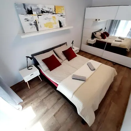 Apartament Portowa Srodmiescie Apartman *